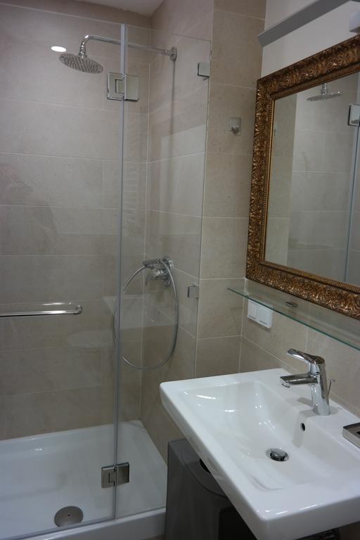 The White Loft Apartamento Tbilisi Quarto foto
